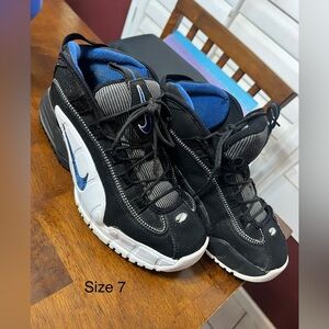 Size 6 nike boys